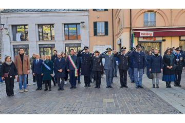 Onore ai Caduti e alle Forze armate. Cerimonia per la Festa dell’Unit&#224; nazionale