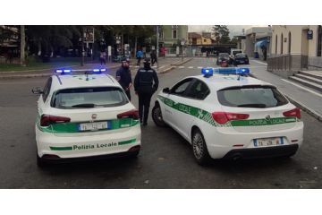 Pattuglie della Polizia Locale impegnate in controlli del territorio
