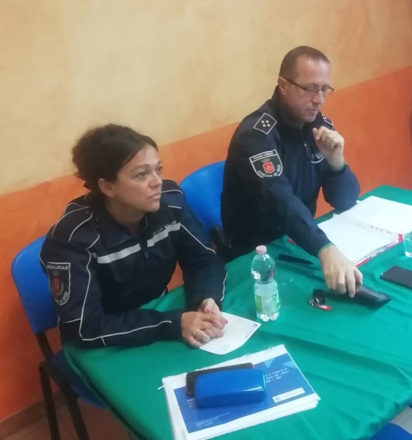  gli agenti di Polizia Locale presenti all'incontro a Lucernate