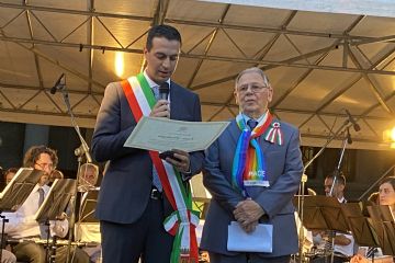 Consegna Onorificenza a Bruno Bevilacqua