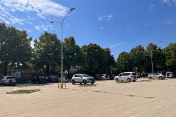 Parcheggio aperto