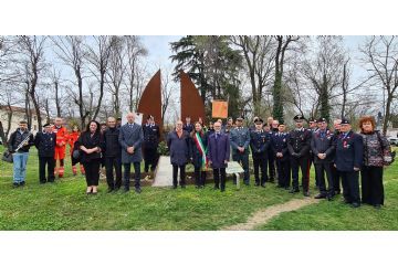 Commemorate le vittime di Covid al Memoriale Grande Parentesi