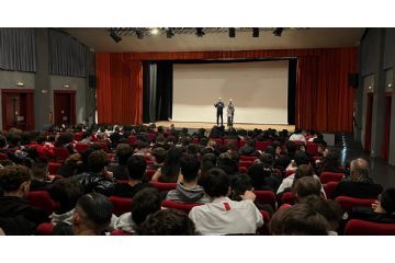 studenti  in auditorium