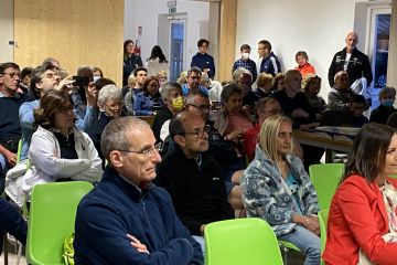 Pubblico in sala al Soggiorno Dolomiti, Campestrin