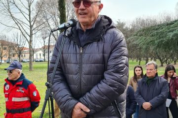 Vito Fiorino ispira uno spettacolo in scena in 9 marzo