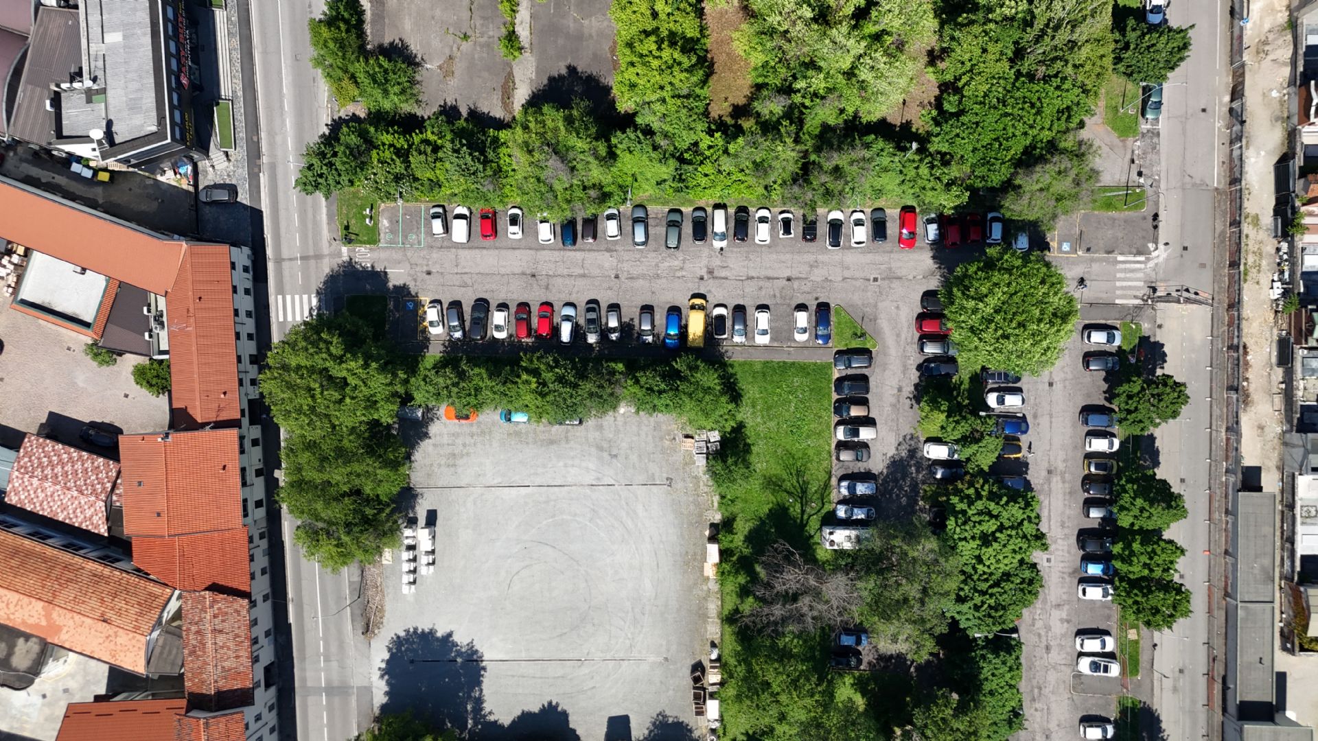 Foto con il drone parcheggio pre lavori