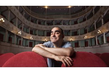 STAGIONE 2023 - Teatro  Civico Roberto de Silva -  LARGO AL FACTOTUM- ELIO