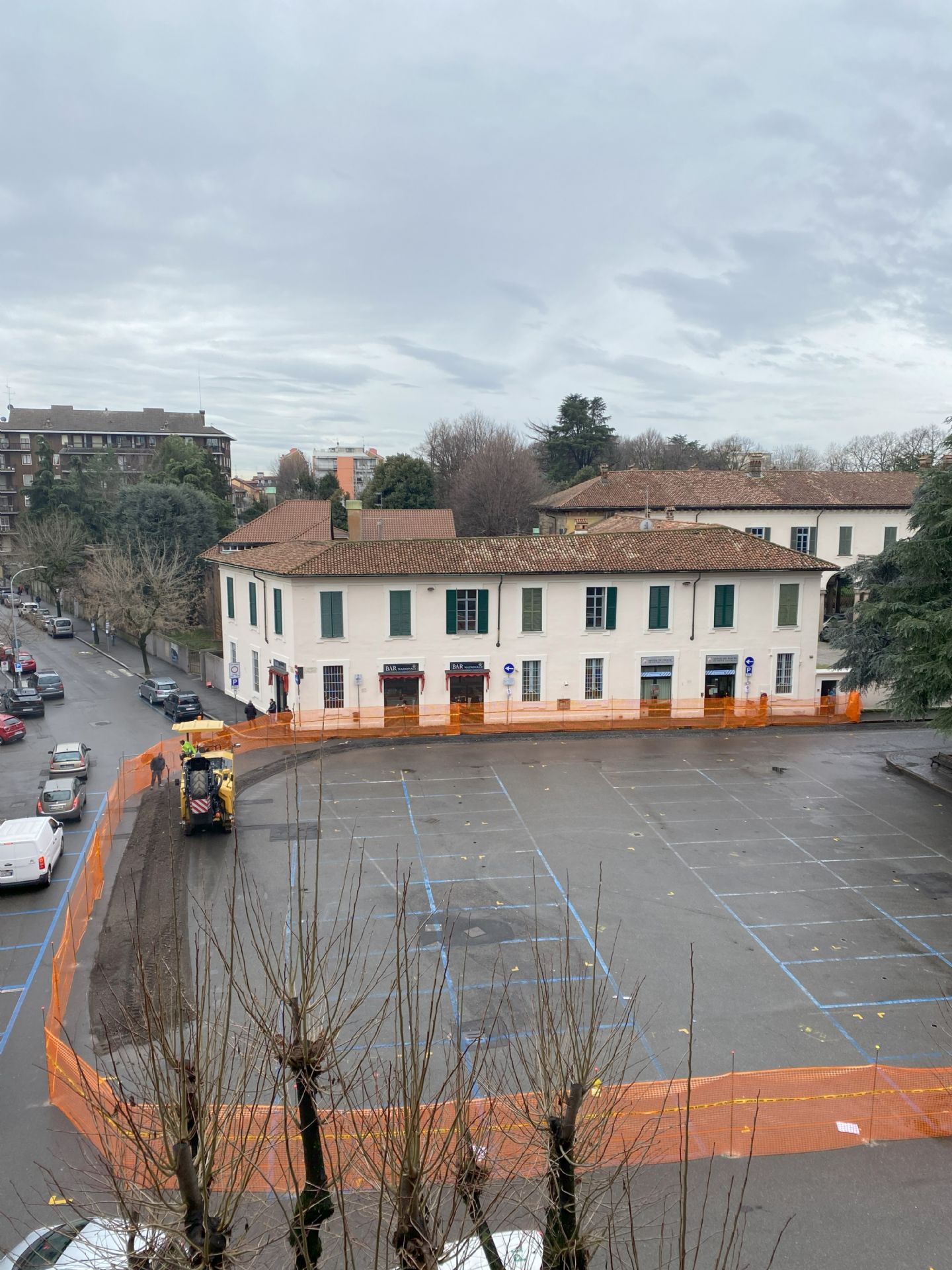 cesate di cantiere perimetro di piazza Visconti